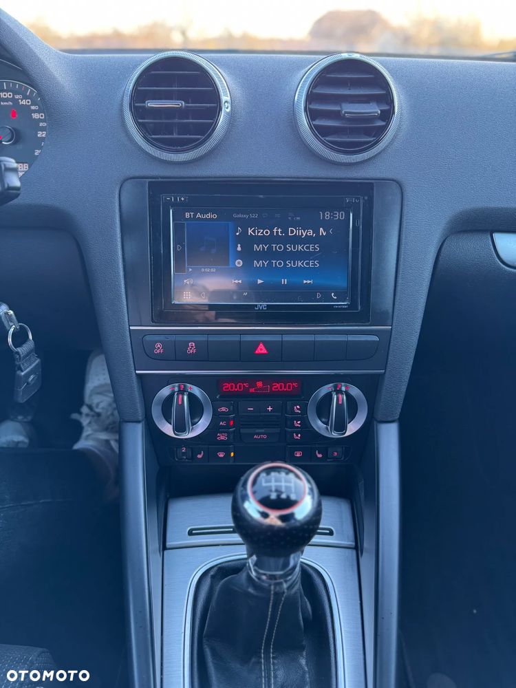 Audi A3 Sportback 2.0 TDI DPF quattro S line Sportpaket - 11