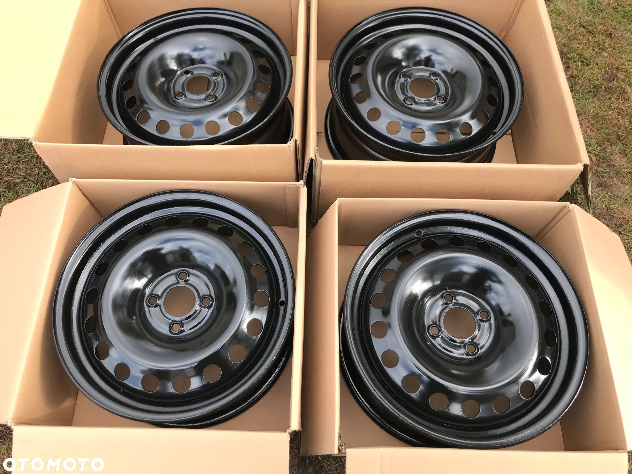 Felgi Renault Dacia 15 6x15 4x100 ET43 - 1