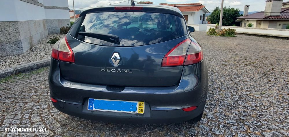 Renault Mégane 1.5 dCi Dynamique S - 4