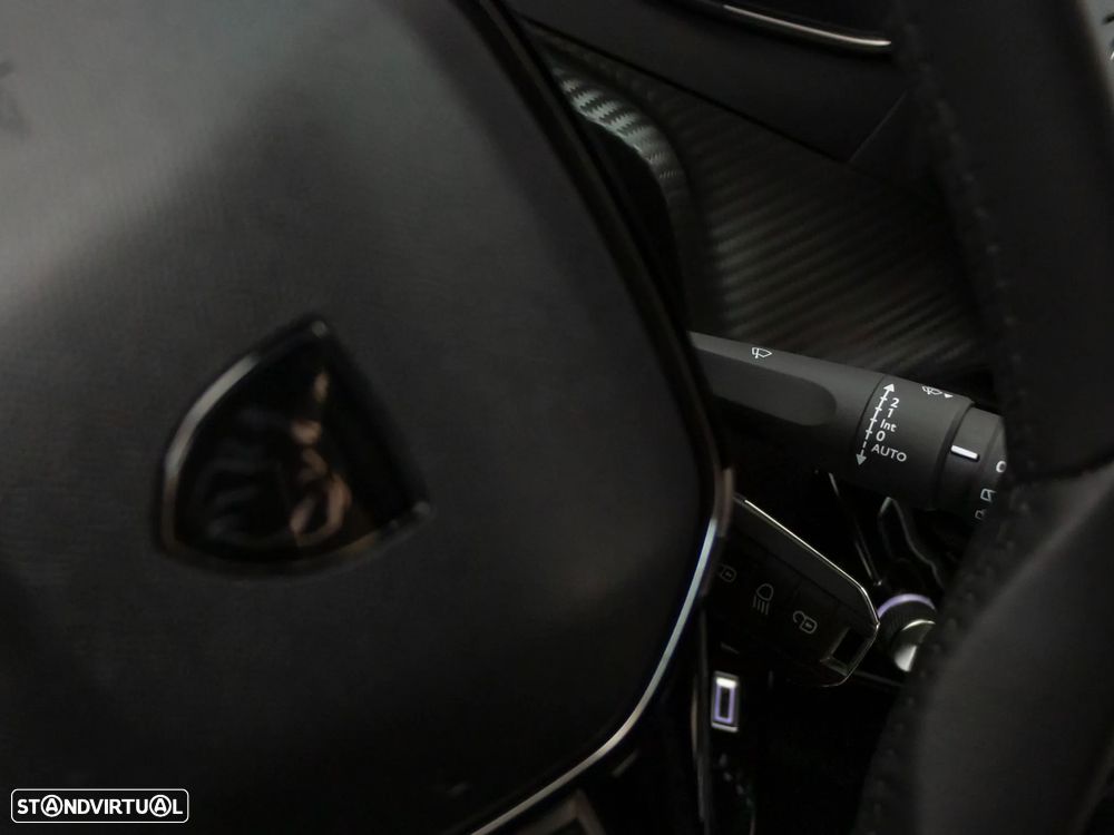 Peugeot 2008 1.2 PureTech Allure - 27