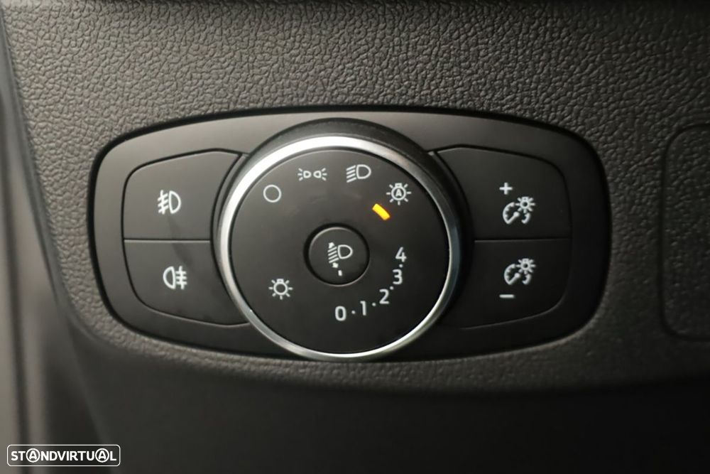 Ford Focus 1.0 EcoBoost MHEV ST-Line - 19