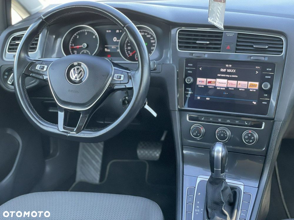 Volkswagen Golf - 4