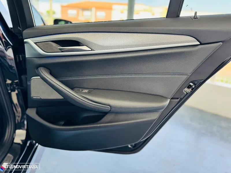 BMW 530 e iPerformance Pack M - 28