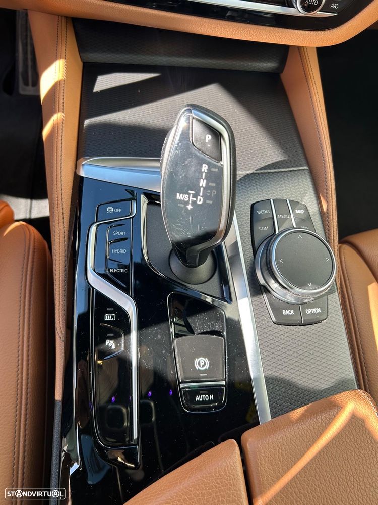 BMW 530 e xDrive Aut. - 16