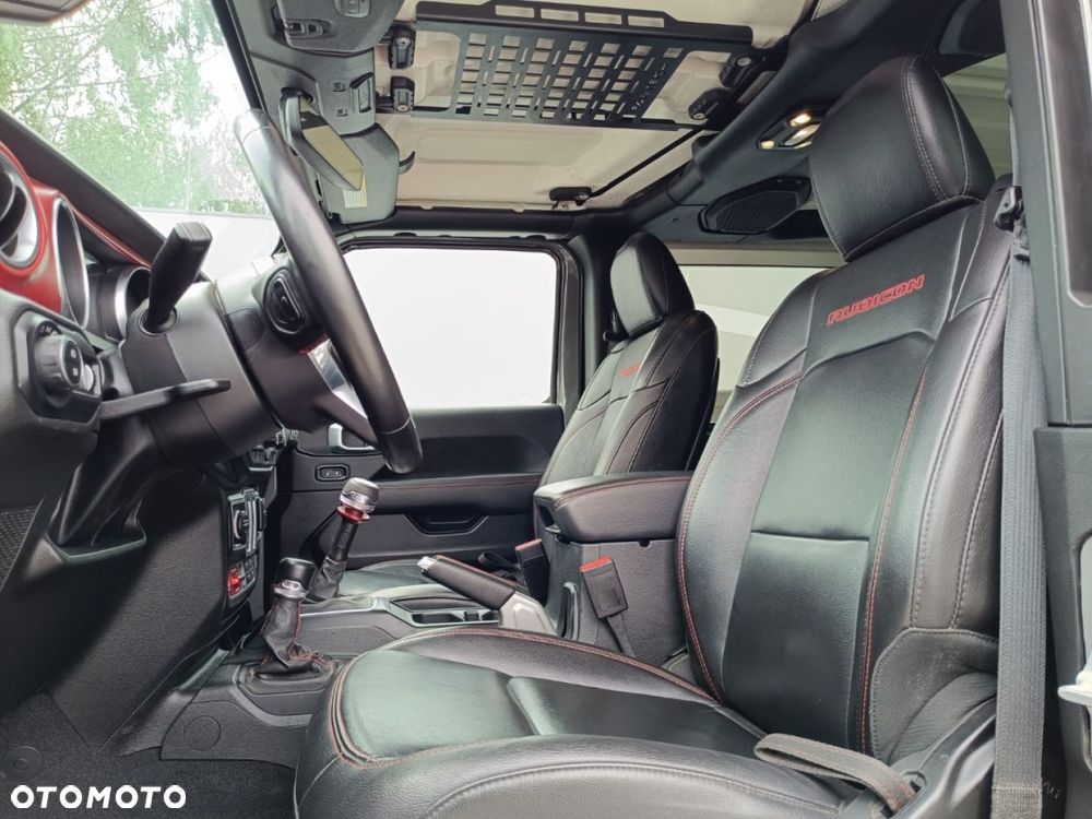Jeep Wrangler - 26