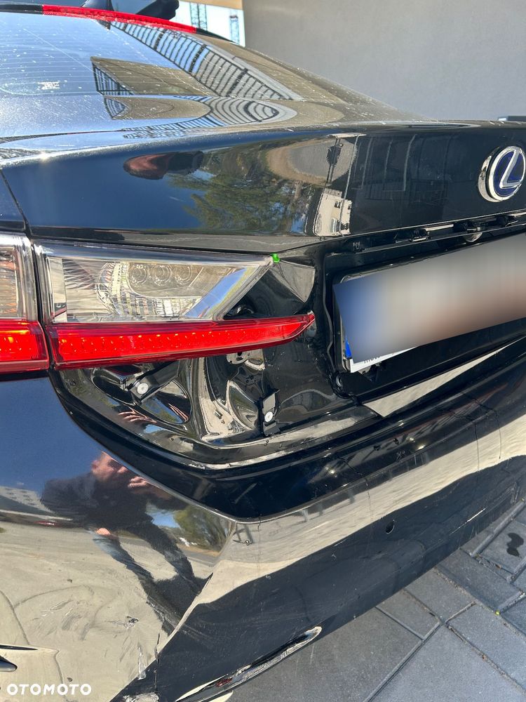Lexus RC 300h Prestige - 4
