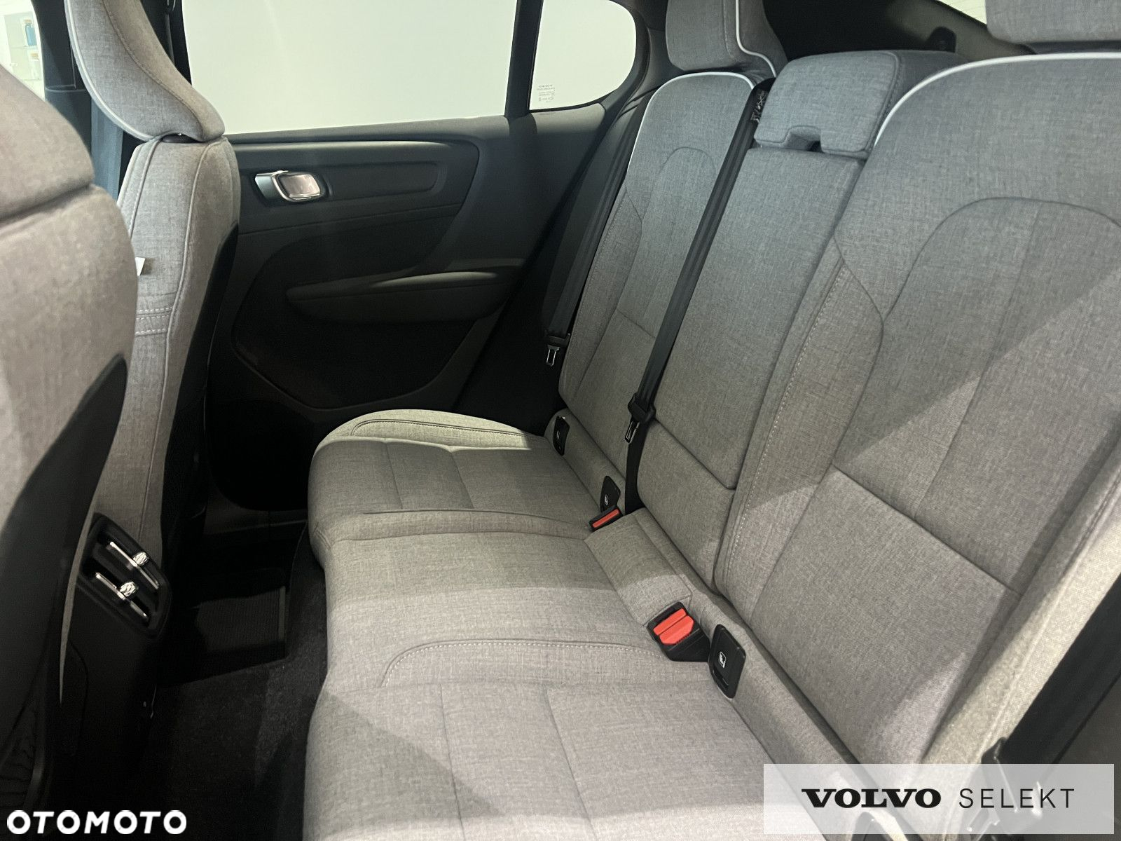 Volvo C40 - 12