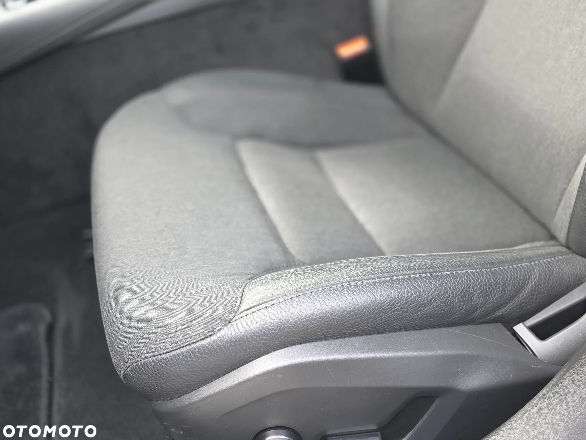 Volvo S90 B4 B Momentum Pro - 29