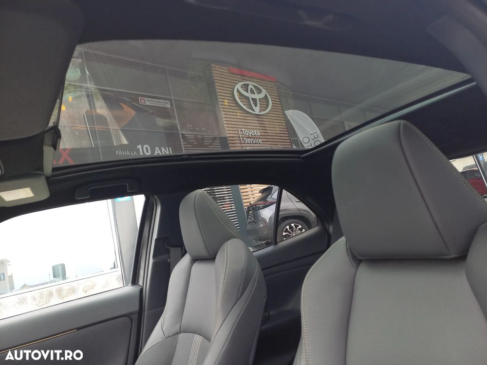 Toyota Yaris Cross 1.5 VVT-i HSD 4x4 Exclusive Adventure - 31