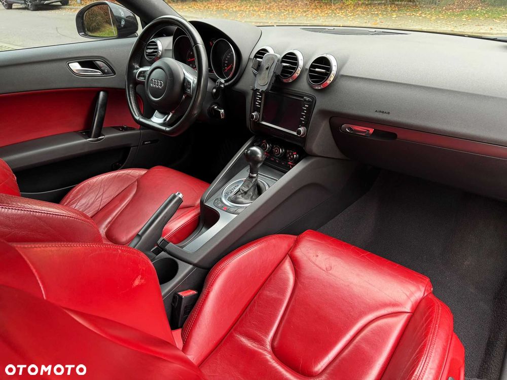Audi TT Coupé - 8