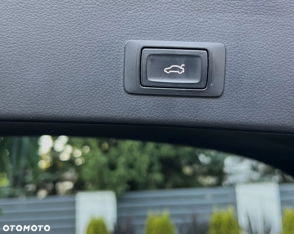 Audi A6 Avant 2.0 TDI ultra S tronic - 30