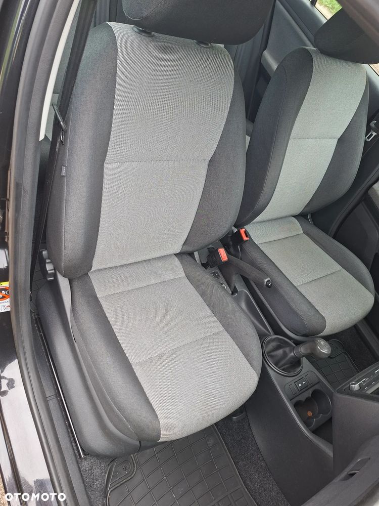 Skoda Fabia 1.2 HTP Ambition - 23