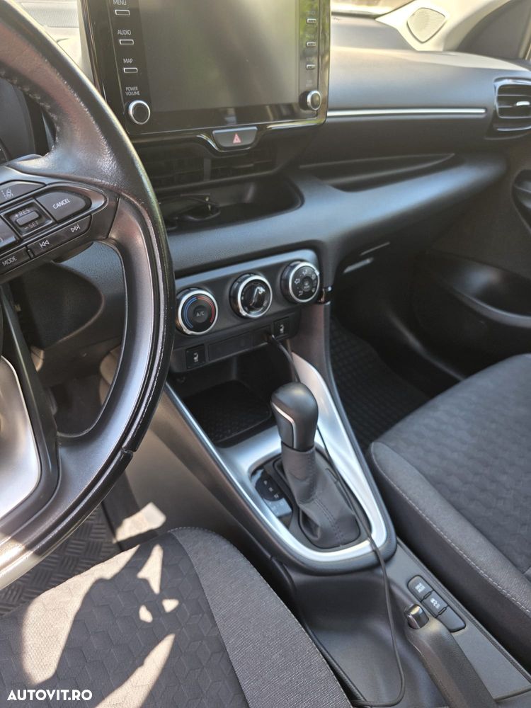 Toyota Yaris - 6