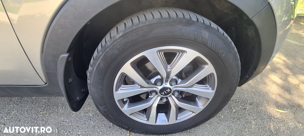 Kia Sportage 2,0 CRDI AWD Dream-Team Edition - 11