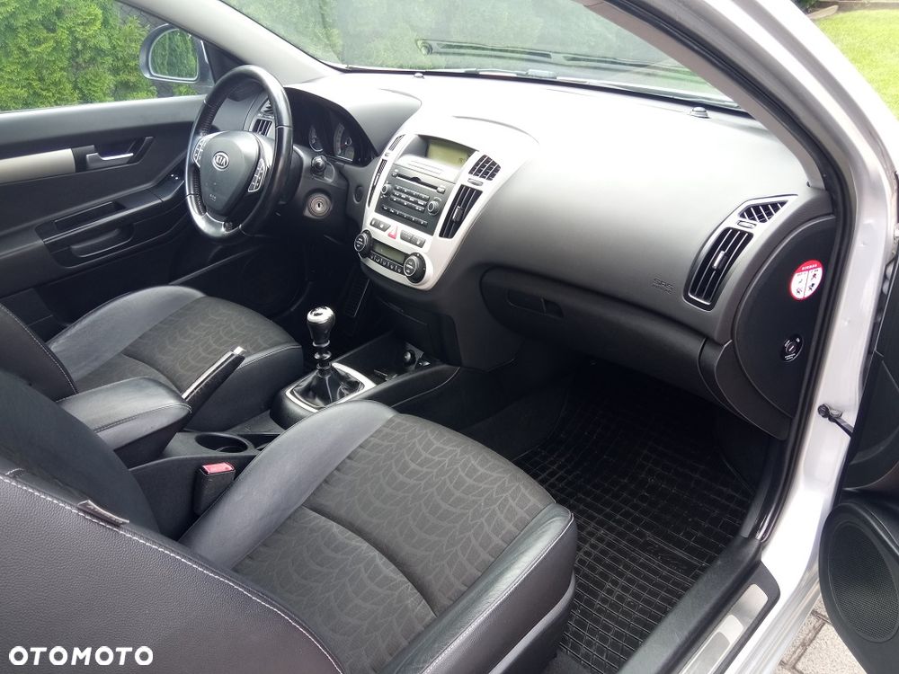 Kia ProCeed 1.6 Crdi Comfort - 19