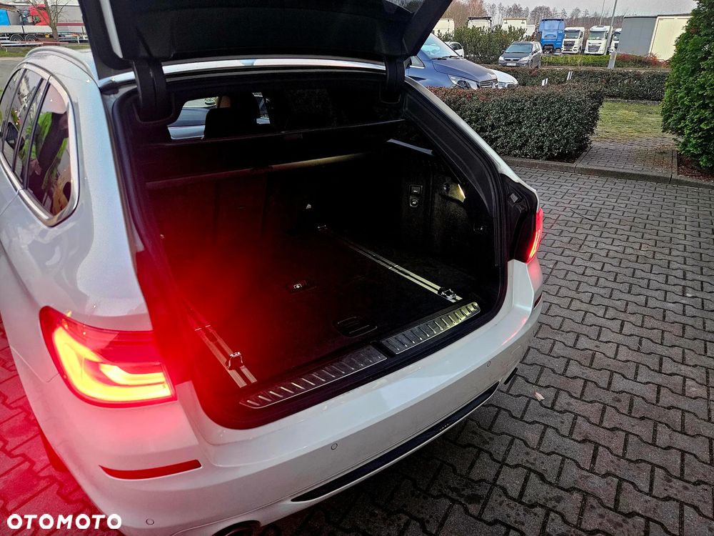 BMW Seria 5 520d xDrive Sport Line - 21