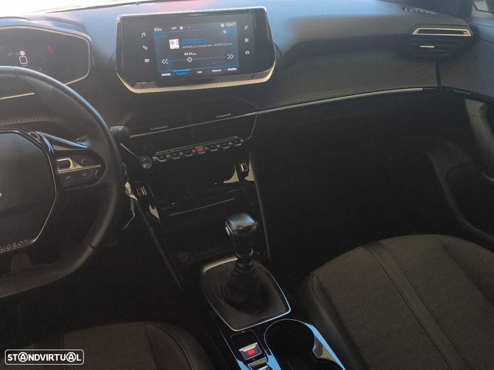 Peugeot 2008 1.2 PureTech Allure - 15