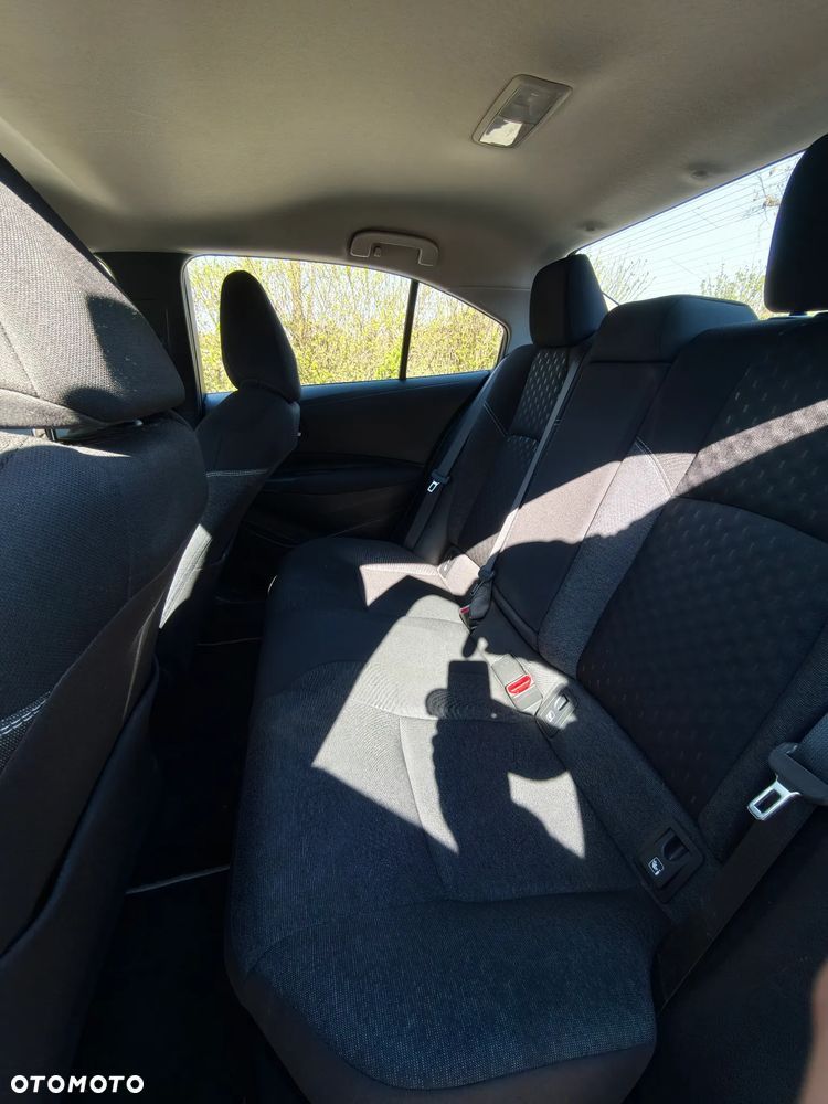 Toyota Corolla 1.8 Hybrid Comfort - 12