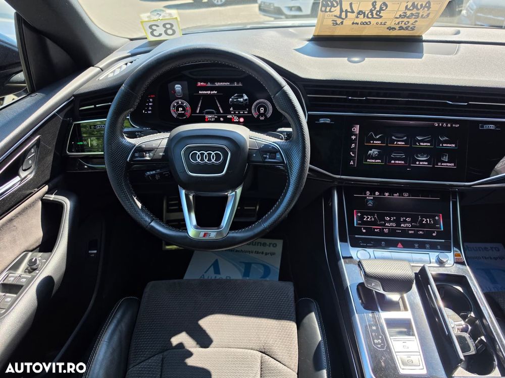 Audi Q8 - 10