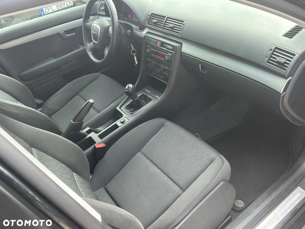 Audi A4 Avant - 13