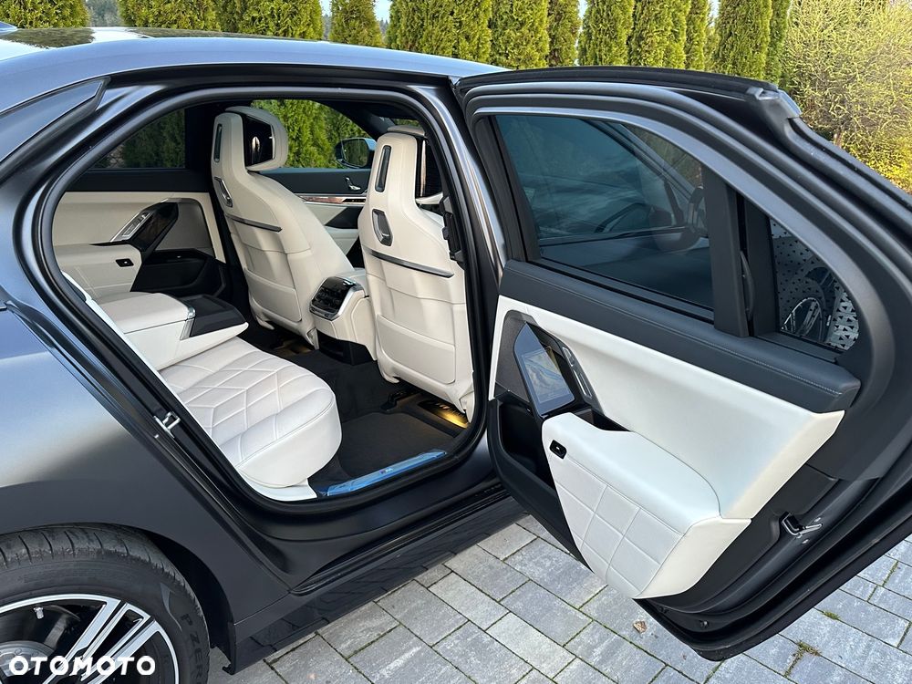 BMW Seria 7 740d xDrive mHEV M Sport sport - 16