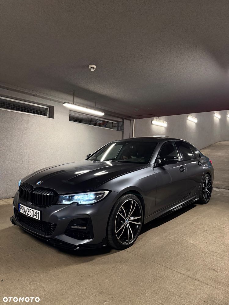 BMW Seria 3 330i xDrive M Sport - 10