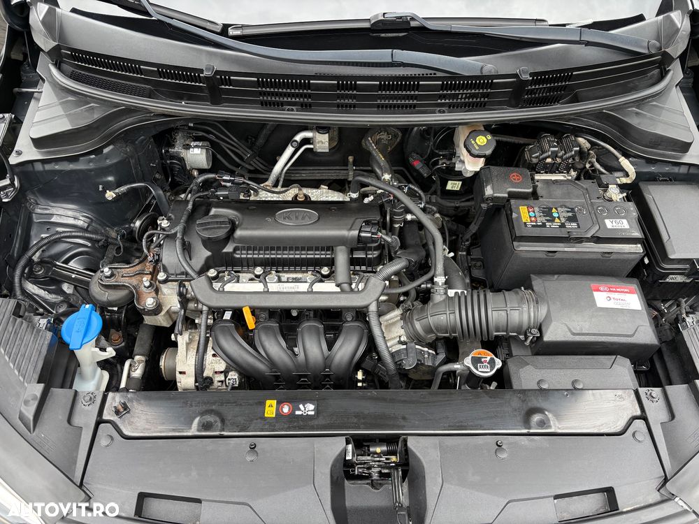 Kia Stonic 1.4 GSL Trend - 12