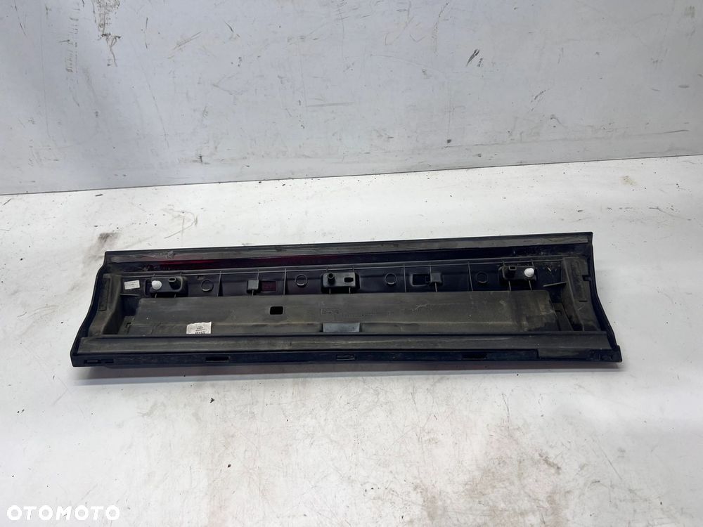 LISTWA DRZWI PRAWY TYŁ AUDI Q3 8U 8U0853970F LY9B - 7