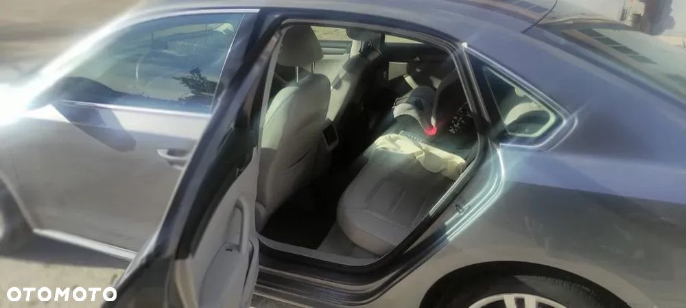 Volkswagen Passat 1.8 TSI BMT Comfortline DSG - 3