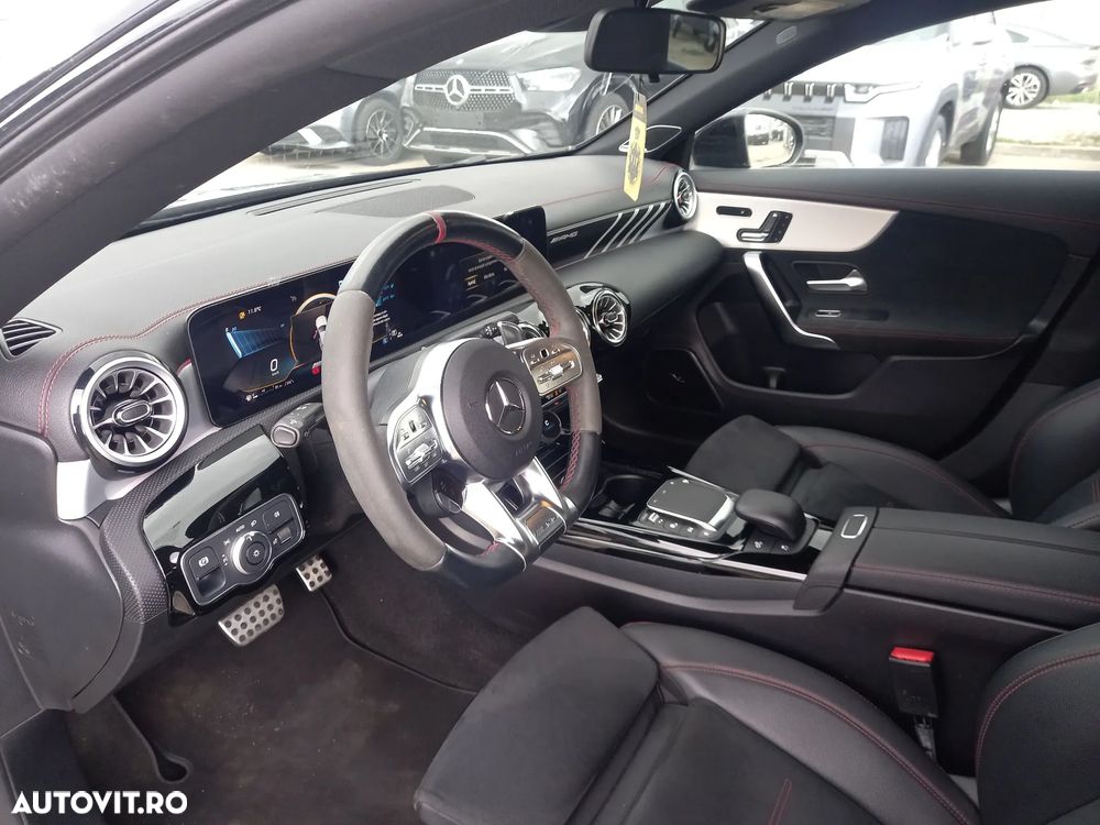 Mercedes-Benz CLA 45 AMG - 10