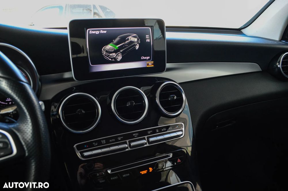 Mercedes-Benz GLC 350 e 4Matic 7G-TRONIC Exclusive - 29