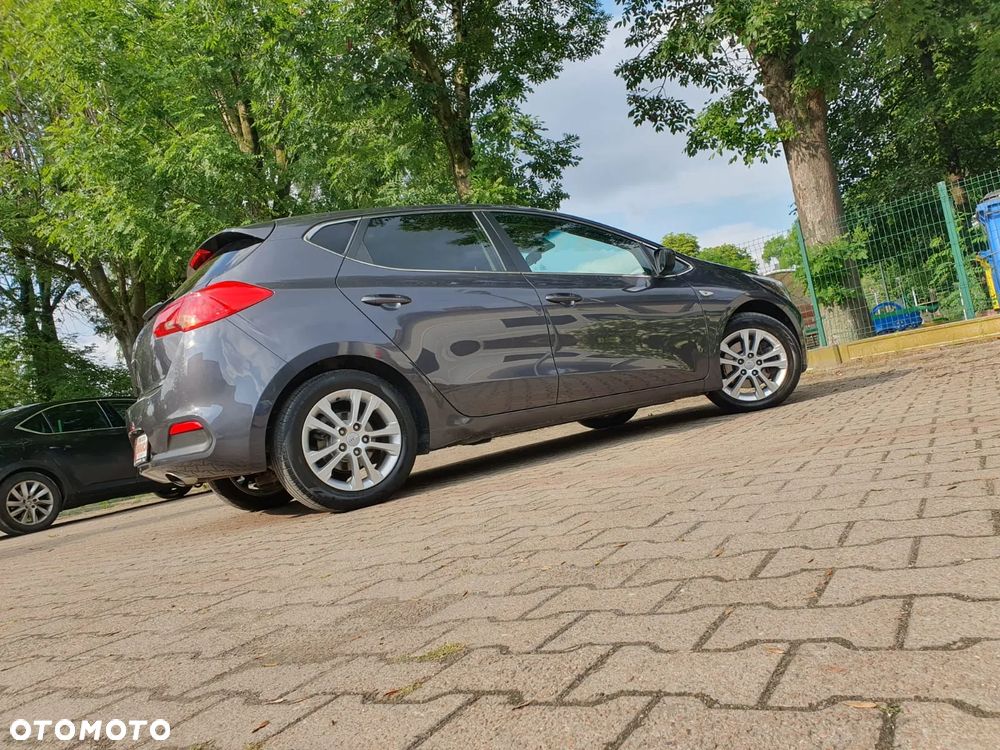 Kia Ceed 1.6 GDI XL - 26
