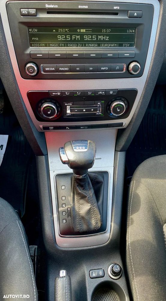 Skoda Octavia 1.8 TSI Business DSG - 6