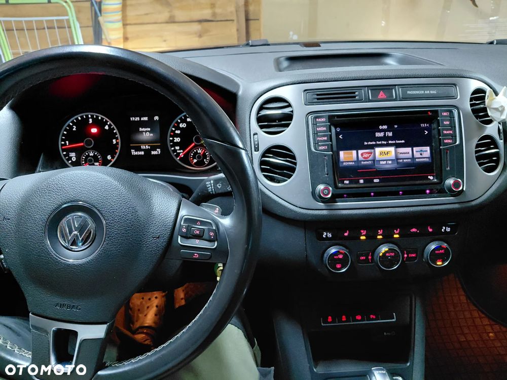 Volkswagen Tiguan - 8