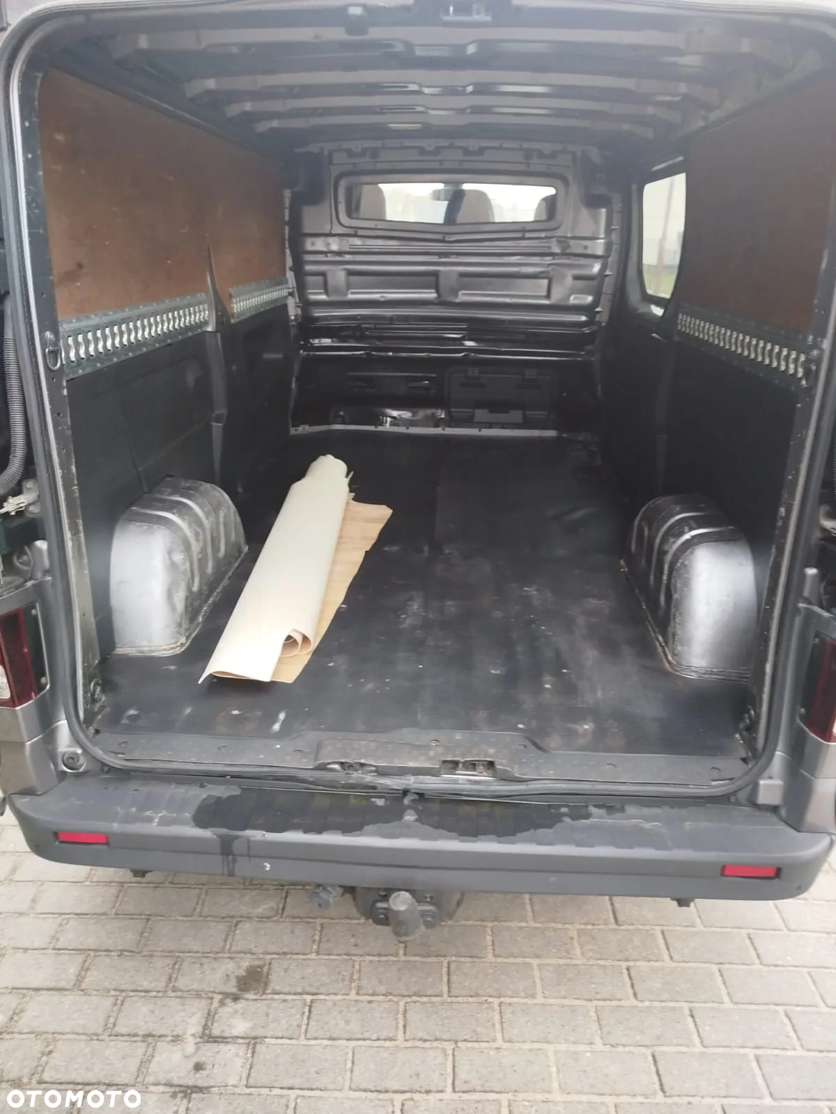 Opel Vivaro - 10