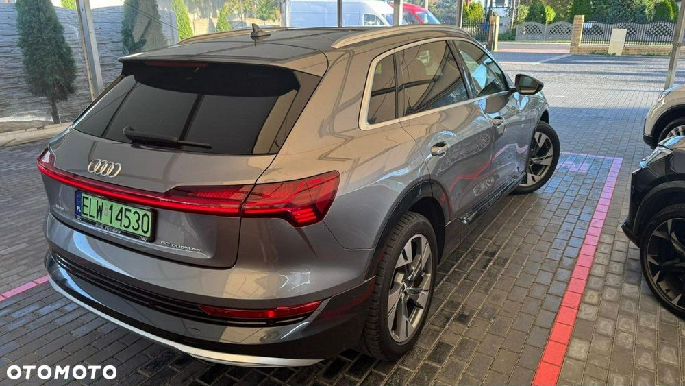 Audi e-tron - 29