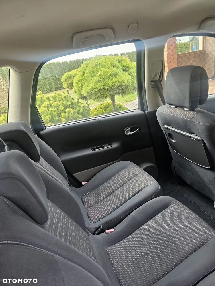 Renault Scenic 1.9 dCi Confort Privilege - 8