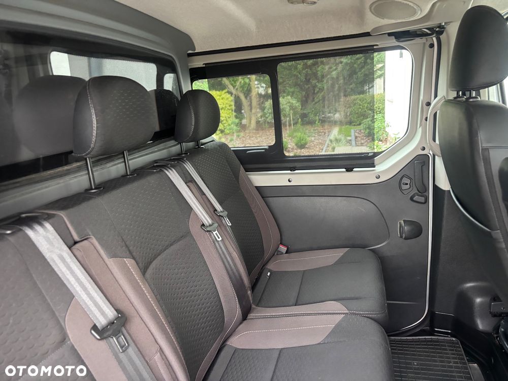 Renault Trafic - 13