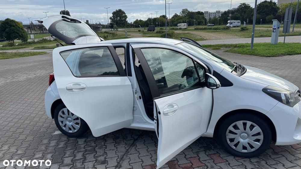 Toyota Yaris 1.4 D-4D Active - 10