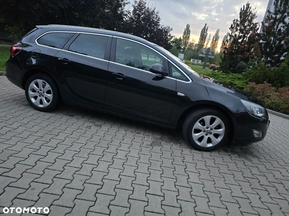 Opel Astra 1.4 T Cosmo - 28