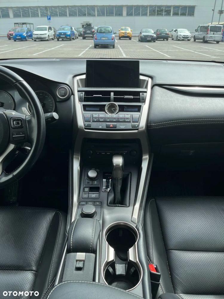 Lexus NX 200t Comfort AWD - 14