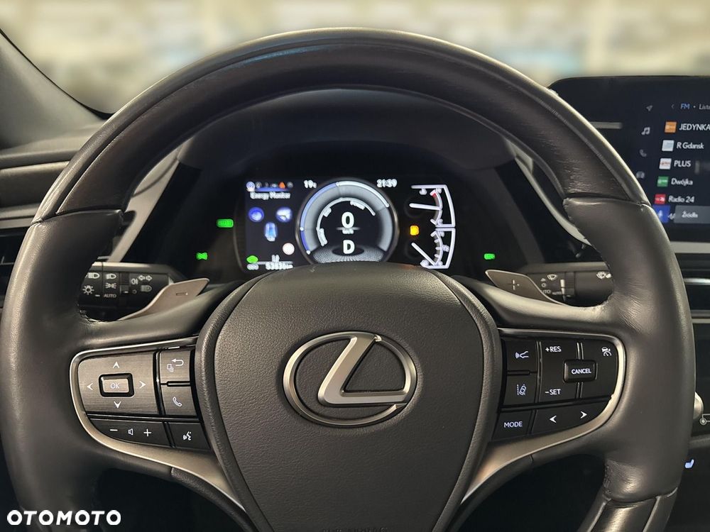 Lexus ES 300h Prestige - 20