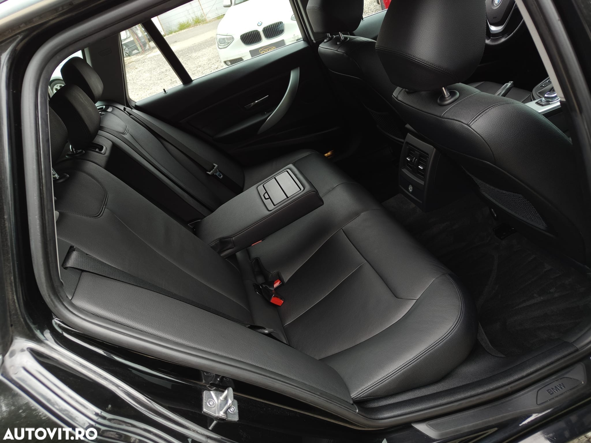 BMW Seria 3 - 12