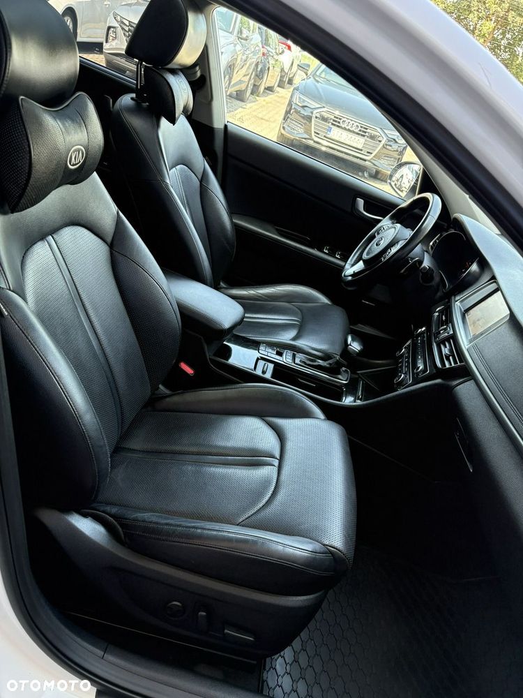Kia Optima - 21