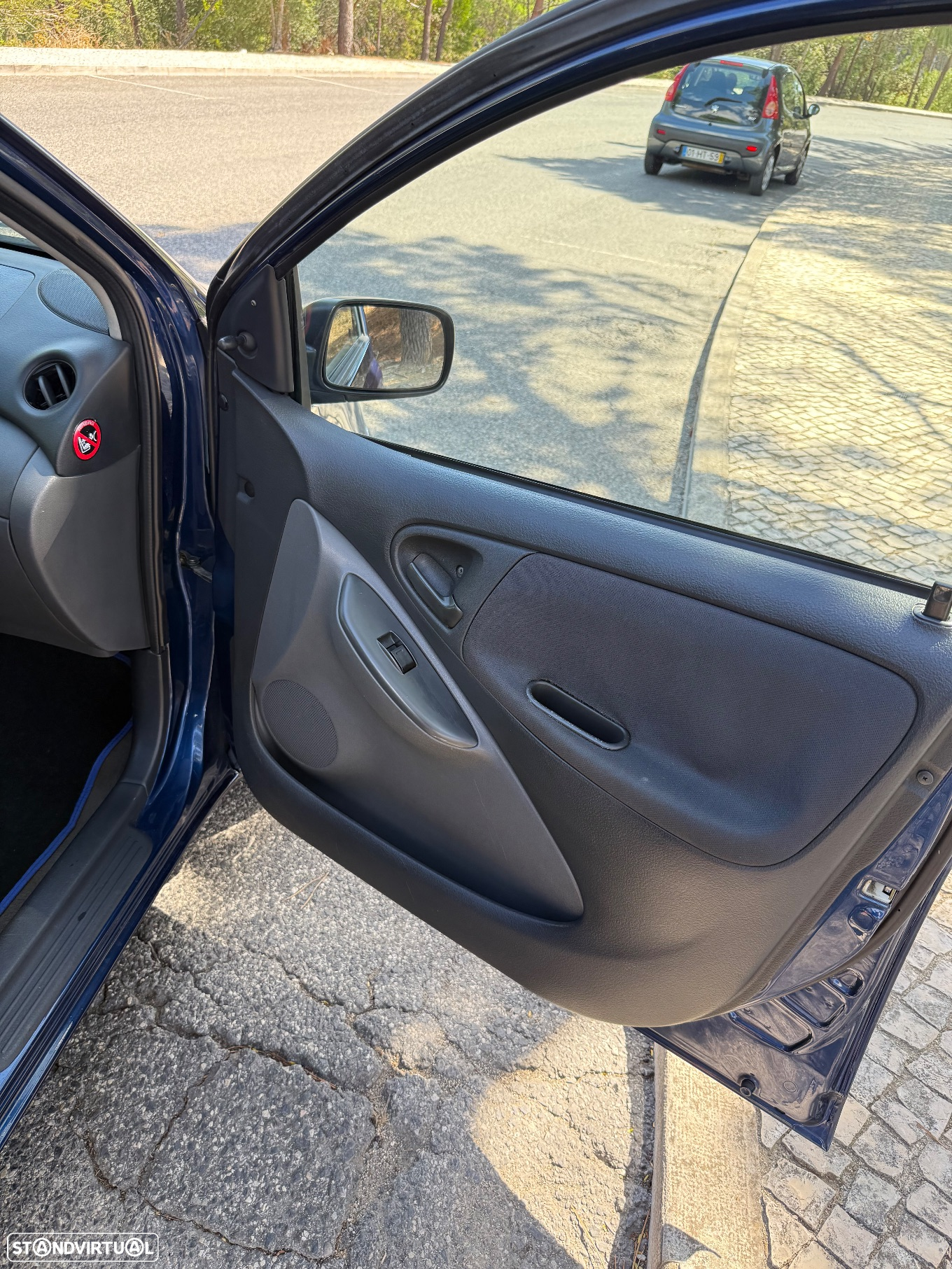Toyota Yaris 1.0 Sol AC - 14