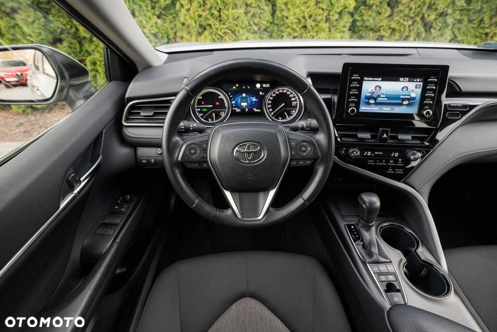 Toyota Camry 2.5 Hybrid Comfort CVT - 12