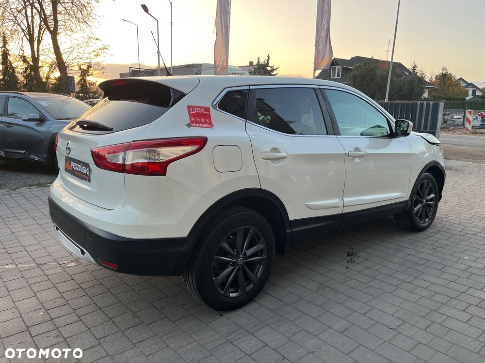 Nissan Qashqai - 4