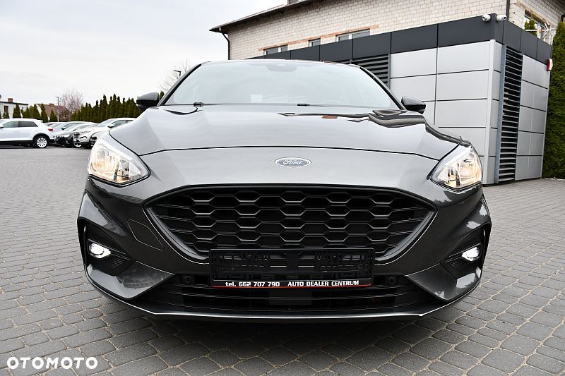 Ford Focus 1.5 EcoBlue Start-Stopp-System ST-LINE STYLE - 38