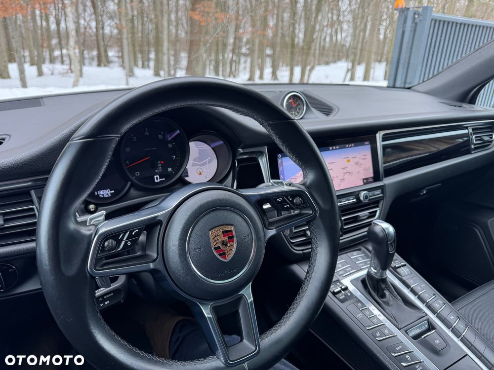 Porsche Macan Standard - 16