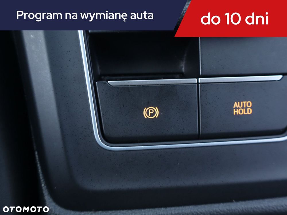 Volkswagen Golf - 14